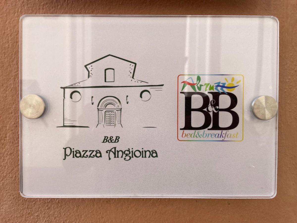 B & B Piazza Angioina L'Aquila Luaran gambar