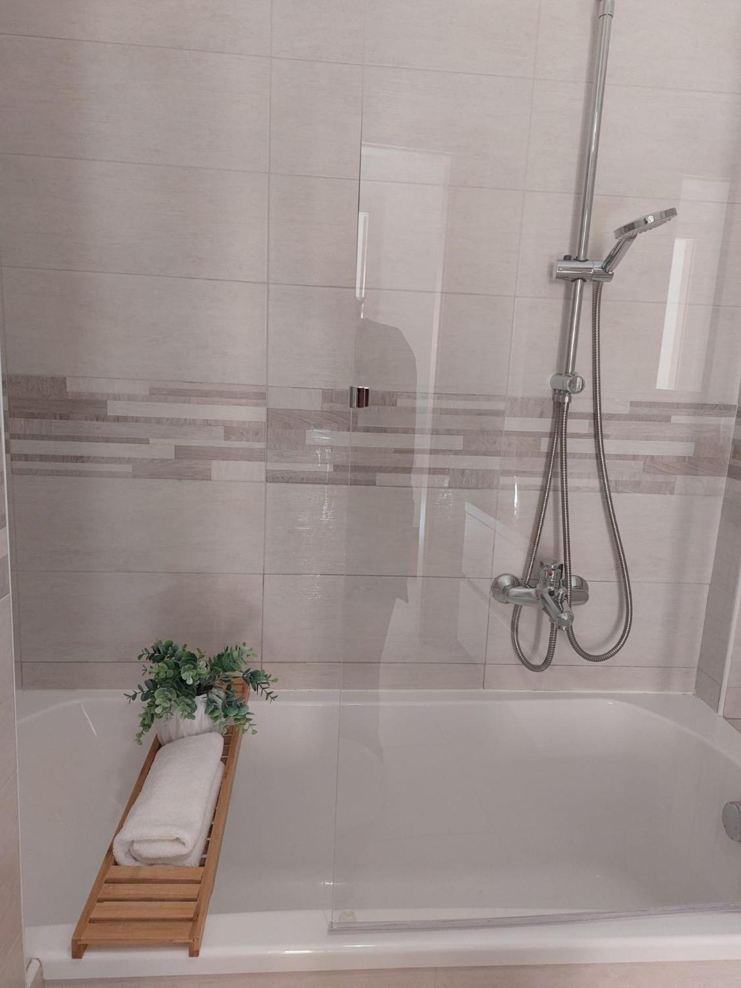 B & B Piazza Angioina L'Aquila Luaran gambar